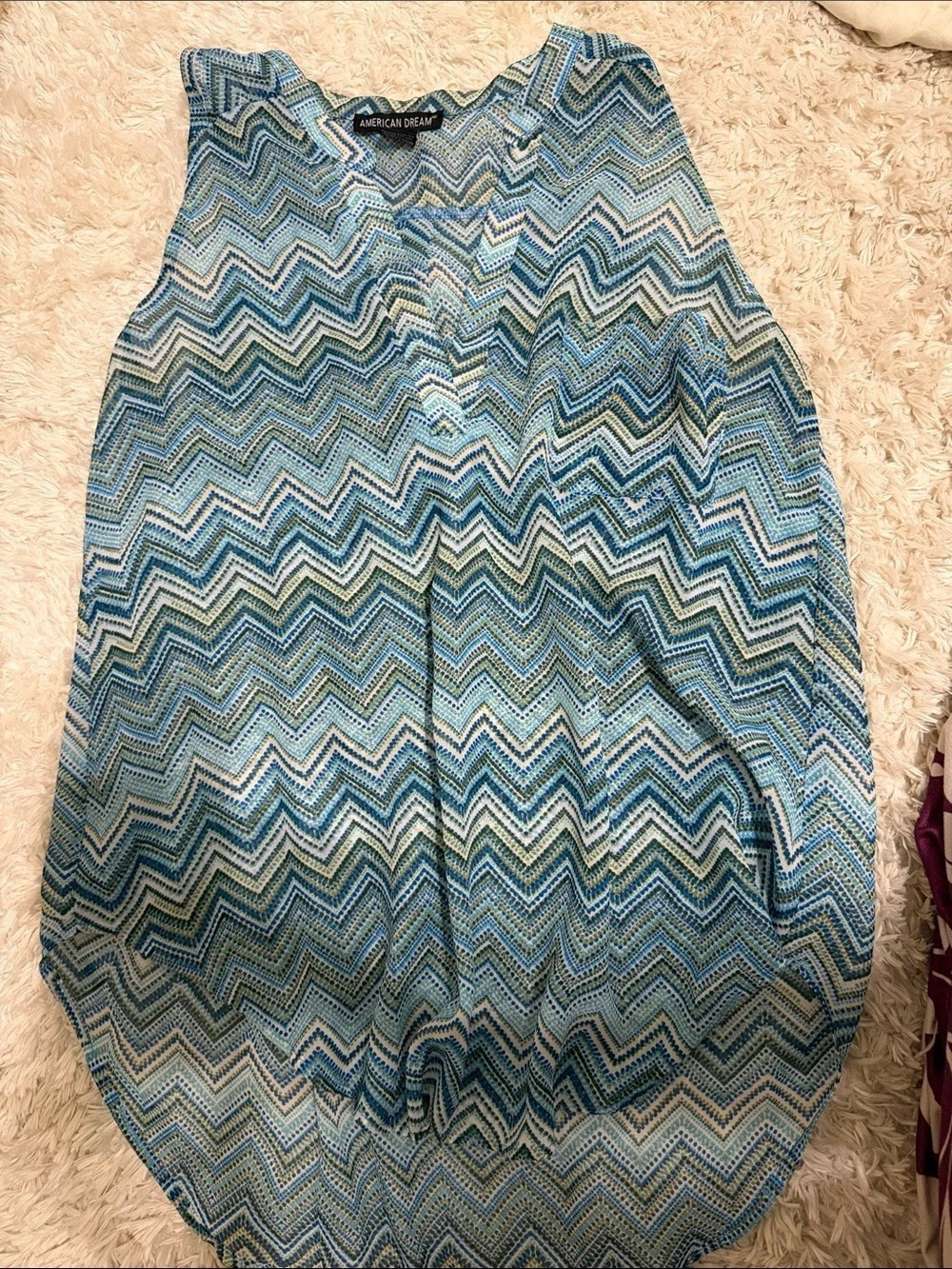 American Dream Women's Geometric Tank Top in Blue & White Size Medium